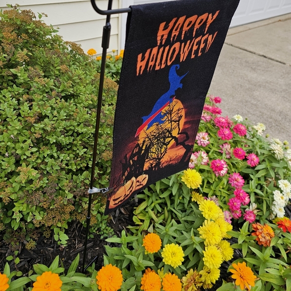 Buffalo Bills Halloween Garden Sign 12'x18' Double Sided Post Included ●NEW● - Picture 2 of 6
